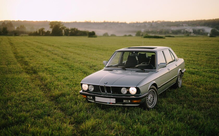 Каково владеть ретро в 2022 году: владелец о BMW 5 (E28) из 1982-го