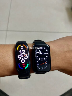 Большой Mi Band 7 Pro сравнили с другими Mi Band на живых фото. Впечатляет