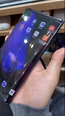 Смартфон LG с растягивающимся экраном сняли на видео. Он работает!