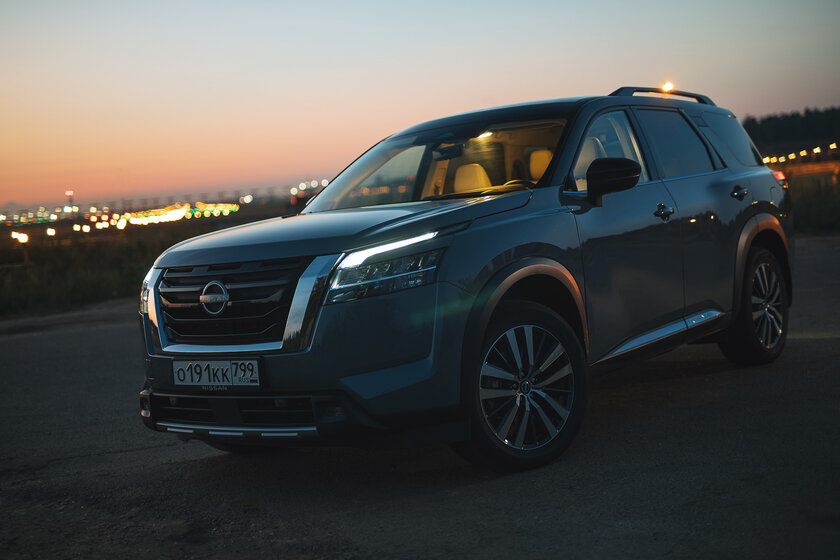 Огромное авто, в котором комфортно всем (на удивление). Тест-драйв Nissan Pathfinder 2021