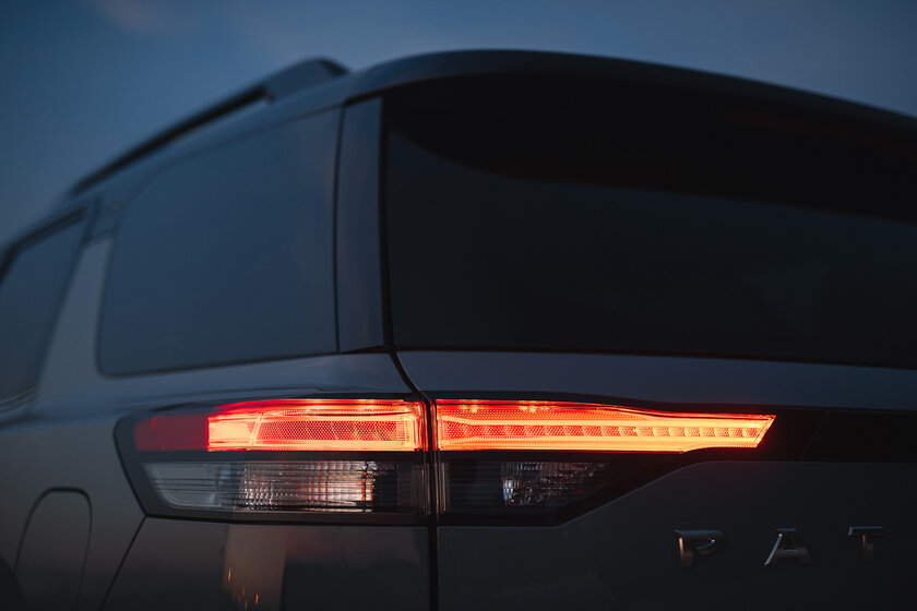 Огромное авто, в котором комфортно всем (на удивление). Тест-драйв Nissan Pathfinder 2021