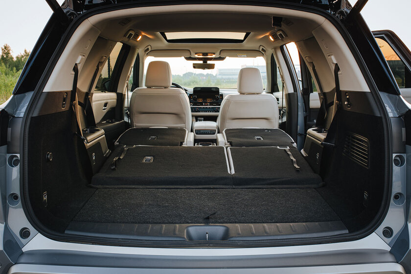Огромное авто, в котором комфортно всем (на удивление). Тест-драйв Nissan Pathfinder 2021