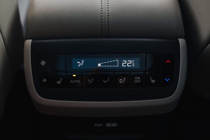 Огромное авто, в котором комфортно всем (на удивление). Тест-драйв Nissan Pathfinder 2021