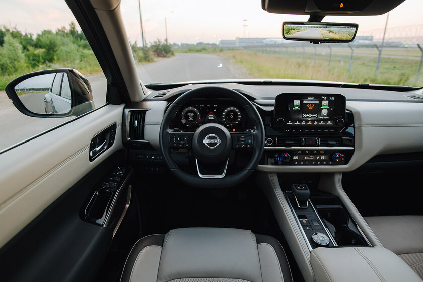 Огромное авто, в котором комфортно всем (на удивление). Тест-драйв Nissan Pathfinder 2021