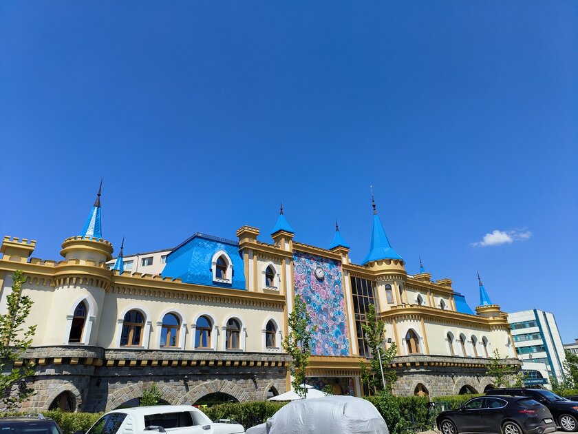 Обзор OPPO Reno8 Pro: странный дизайн за слишком большие деньги — Качество фотографий. 12