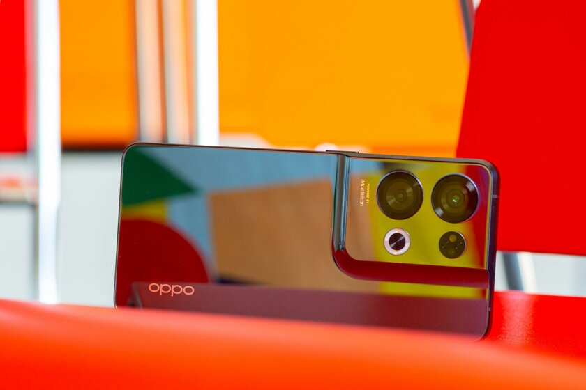 Обзор OPPO Reno8 Pro: странный дизайн за слишком большие деньги