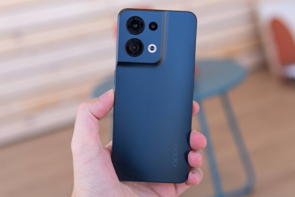Обзор Oppo Reno8 — тонкий и стильный соперник в среднем ценовом диапазоне