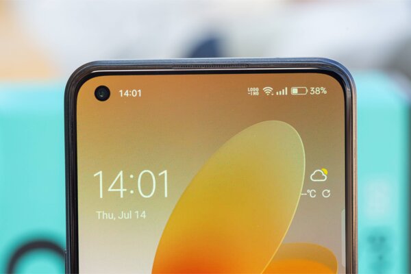 Обзор Oppo Reno8 — тонкий и стильный соперник в среднем ценовом диапазоне