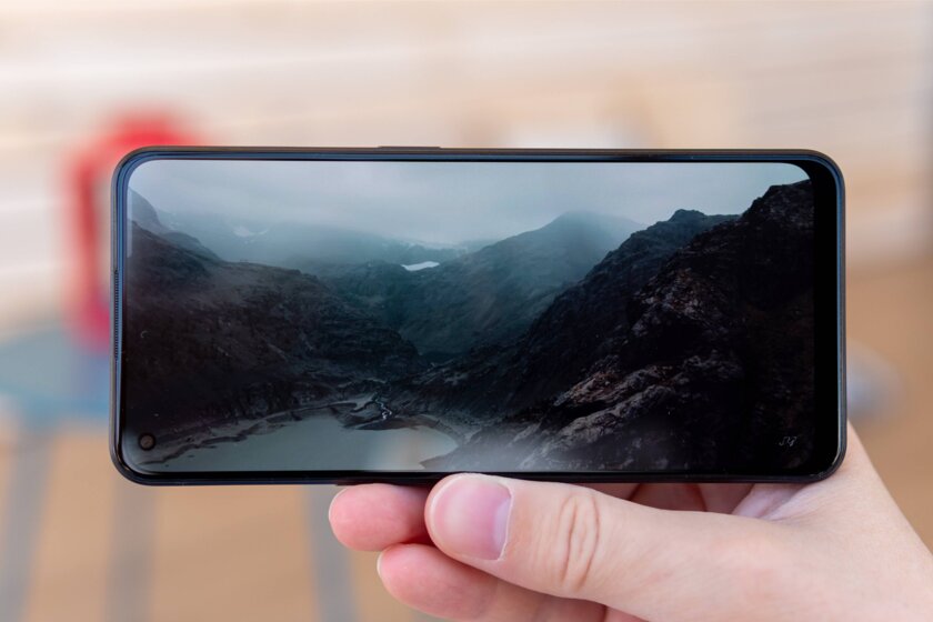 Обзор Oppo Reno8 — тонкий и стильный соперник в среднем ценовом диапазоне