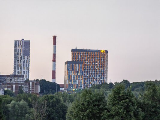 Топ телефонов с хорошей камерой в 2023: любой конкурирует с фотоаппаратами — Huawei P50 — 43 990 рублей. 24