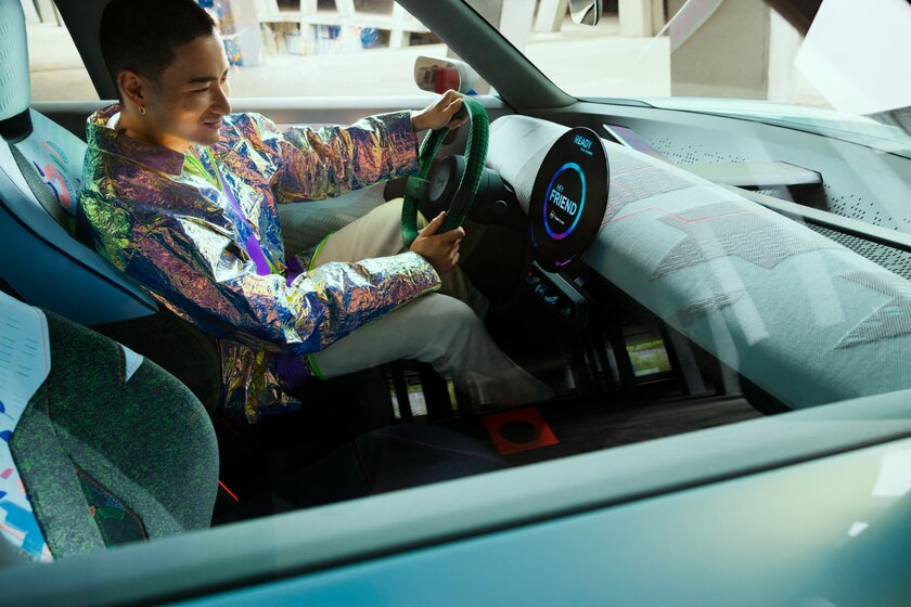 Салон без приборной панели и фары из будущего: как будет выглядеть следующее поколение Mini