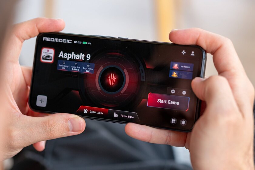 Идеальный геймерский смартфон с ужасными камерами: обзор Nubia Red Magic 7S Pro