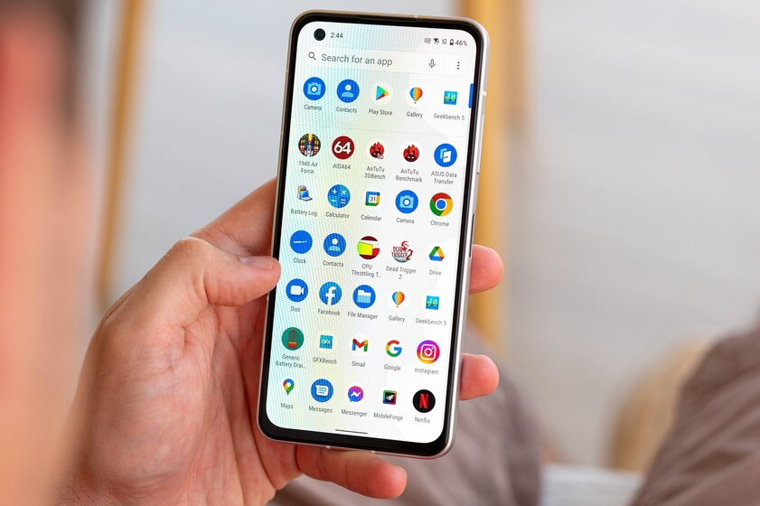 Компактный, предельно мощный и с отличными камерами: обзор ASUS Zenfone 9