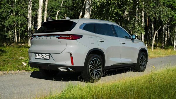 Exeed обновила TXL для России, на очереди — LX. Цены точно удивят