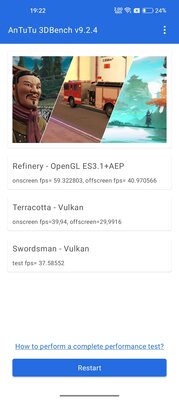 Он из бумаги, и летает. Это не бумажный самолет. Это обзор Realme GT 2 Pro
