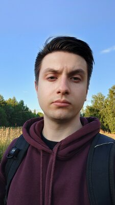 Он из бумаги, и летает. Это не бумажный самолет. Это обзор Realme GT 2 Pro