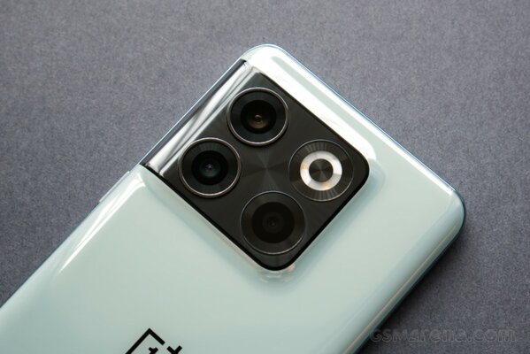 Представлен OnePlus 10T с мощной начинкой и зарядкой 150 Вт, но одну деталь убрали