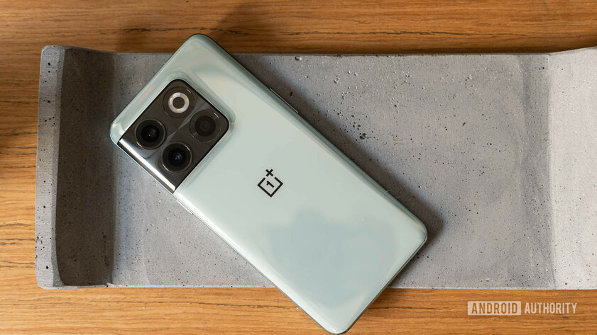Обзор OnePlus 10T: волк* в овечьей шкуре*