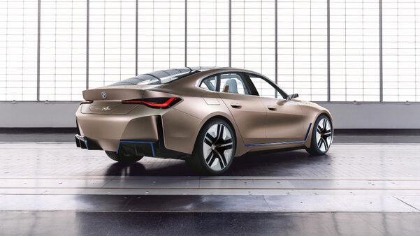 Ожидание против реальности. Крутые концепты BMW и «скучные» серийные модели