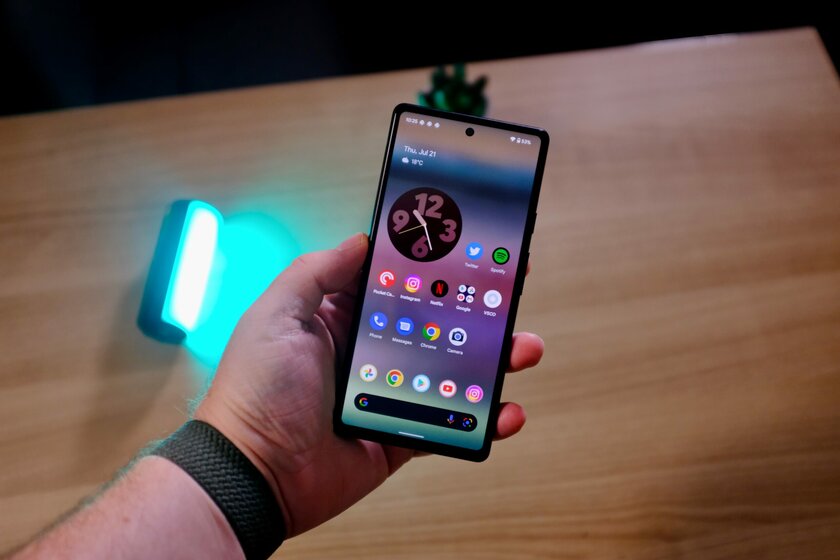 Частоту дисплея Google Pixel 6a разогнали до 90 Гц. Всё работает, но есть риск Частоту дисплея Google Pixel 6a разогнали до 90 Гц. Всё работает, но есть риск