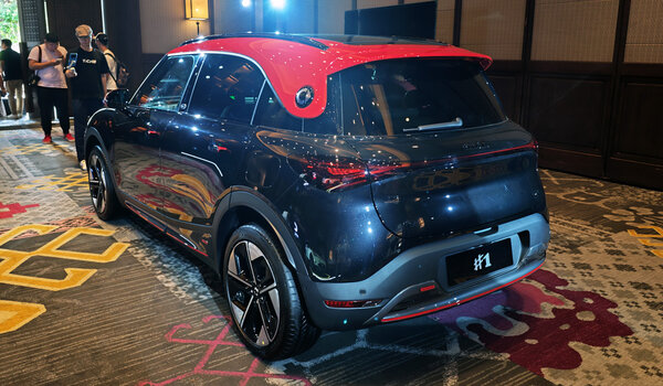 Smart представил свой первый полноприводный электромобиль на базе платформы Geely