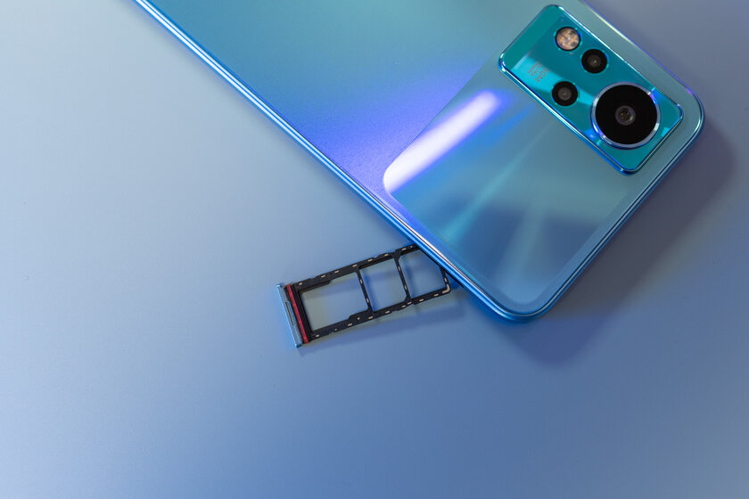 Крышка этого смартфона сделана из стекловолокна. Обзор Infinix NOTE 12 NFC G88