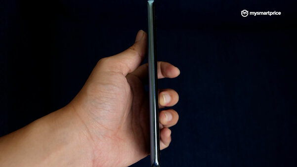 Обзор Vivo V25 Pro: когда внешность важнее начинки — Дизайн. 6