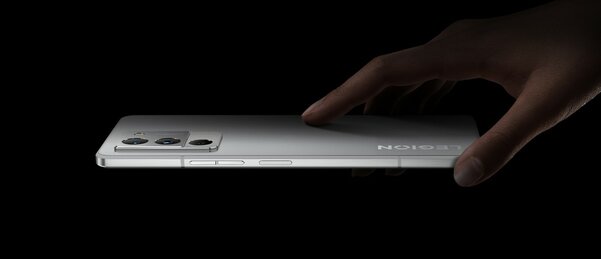 Представлен Lenovo Legion Y70 — тонкий, холодный и непохожий на игровой смартфон