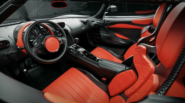 Представлен гиперкар Koenigsegg CC850 с уникальной трансмиссией — механической и автоматической одновременно