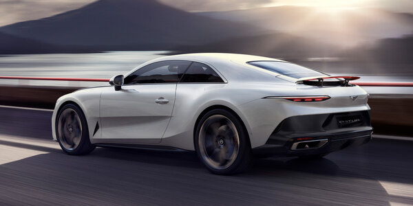 Bentley показал эксклюзивное 740-сильное купе Batur. Его раскупили еще до премьеры