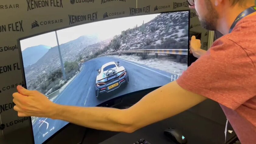 Corsair представила геймерский OLED-монитор, который можно изгибать вручную Corsair представила геймерский OLED-монитор, который можно изгибать вручную