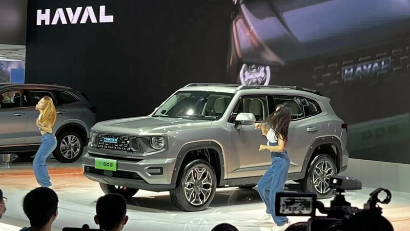 Haval представила кроссовер H-Dog: с огромным дисплеем, стильным кузовом и гибридной системой