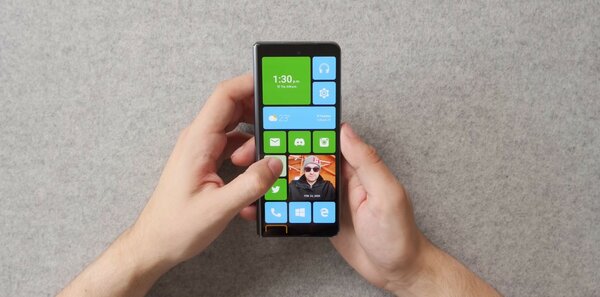 Galaxy Z Fold 4 превратили в Windows Phone. Получилось круто