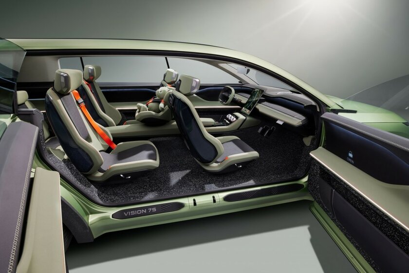 Следующая глава в истории Skoda: анонсирован концептуальный электрокар Vision 7S