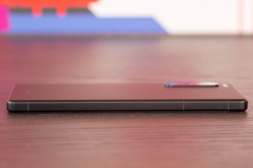 Компактный смартфон, которого так не хватало. Обзор Sony Xperia 5 IV — Дизайн. 2