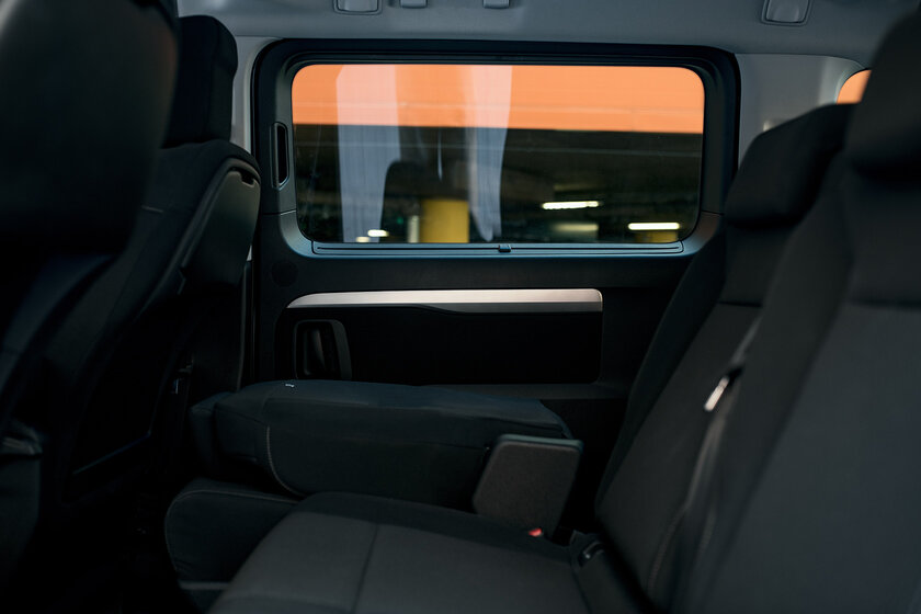 Микроавтобусы непопулярны, а зря. Тестирую Opel Zafira Life и убеждаюсь в удобстве — Встреча. 15
