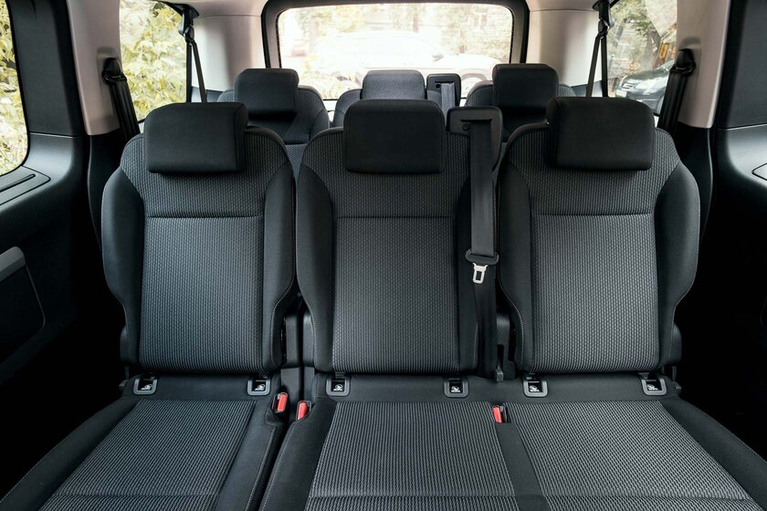 Микроавтобусы непопулярны, а зря. Тестирую Opel Zafira Life и убеждаюсь в удобстве — Встреча. 46
