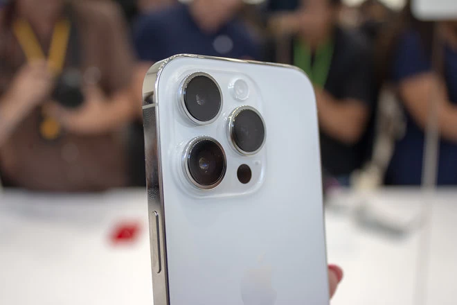 Первые отзывы об iPhone 14 Pro: что думают журналисты после знакомства — Камеры: 48 Мп, биннинг и больше света. 1