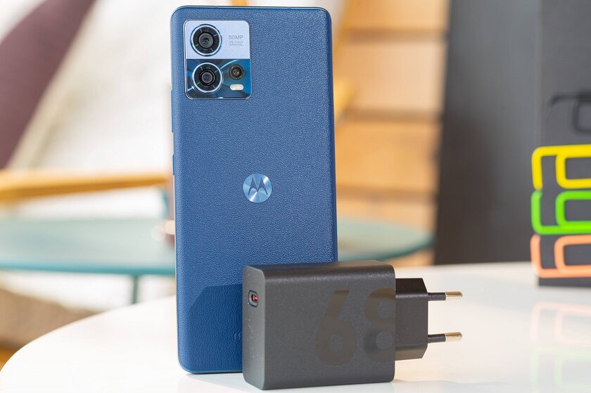Приятный корпус, мощный процессор и лучшие камеры: обзор Motorola Edge 30 Fusion