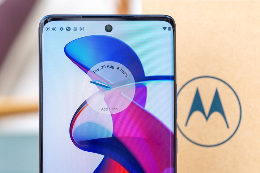 Приятный корпус, мощный процессор и лучшие камеры: обзор Motorola Edge 30 Fusion