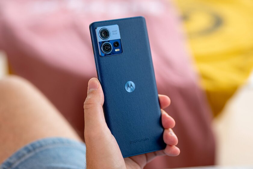 Приятный корпус, мощный процессор и лучшие камеры: обзор Motorola Edge 30 Fusion