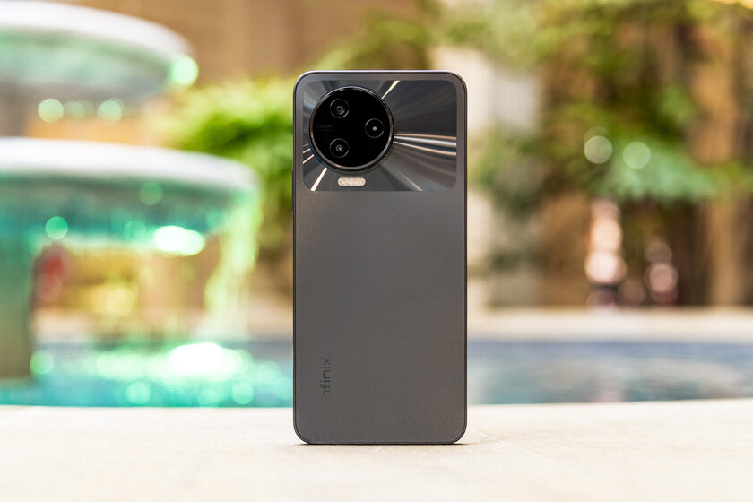 Необычный баланс характеристик в среднем сегменте. Обзор Infinix Note 12 Pro