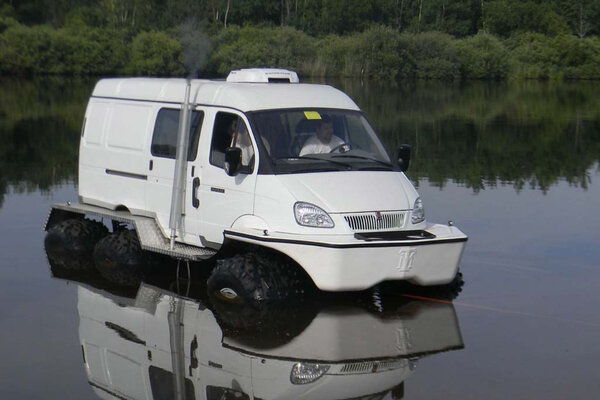 Что не придумают, лишь бы дороги не строить! 10 монструозных российских внедорожников