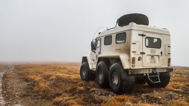 Что не придумают, лишь бы дороги не строить! 10 монструозных российских внедорожников