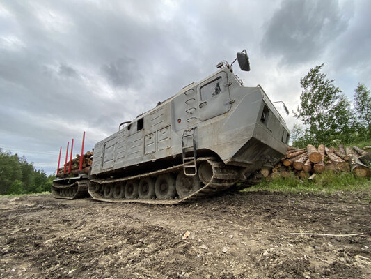 Что не придумают, лишь бы дороги не строить! 10 монструозных российских внедорожников