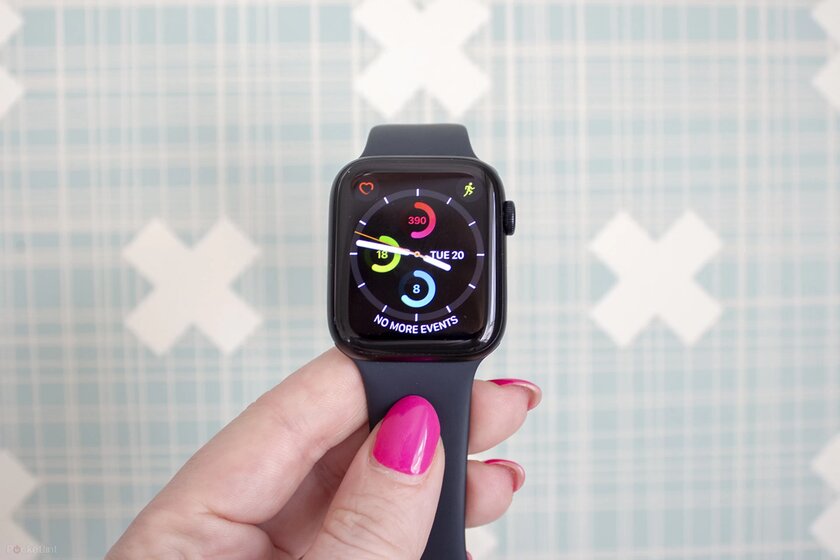 Обзор Apple Watch SE (2022): хорошие часы без переплаты