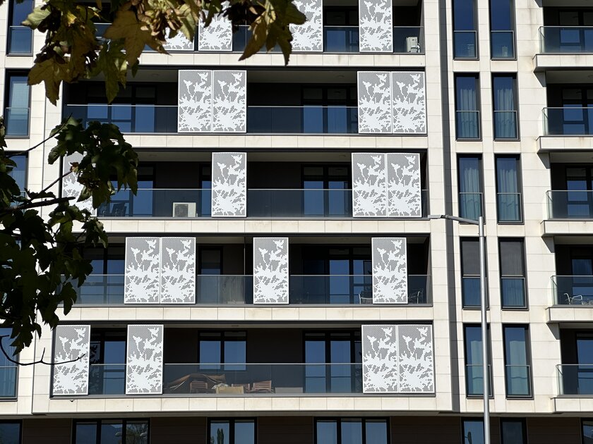 Топ телефонов с хорошей камерой в 2023: любой конкурирует с фотоаппаратами — iPhone 14 Pro — 103 950 рублей. 22