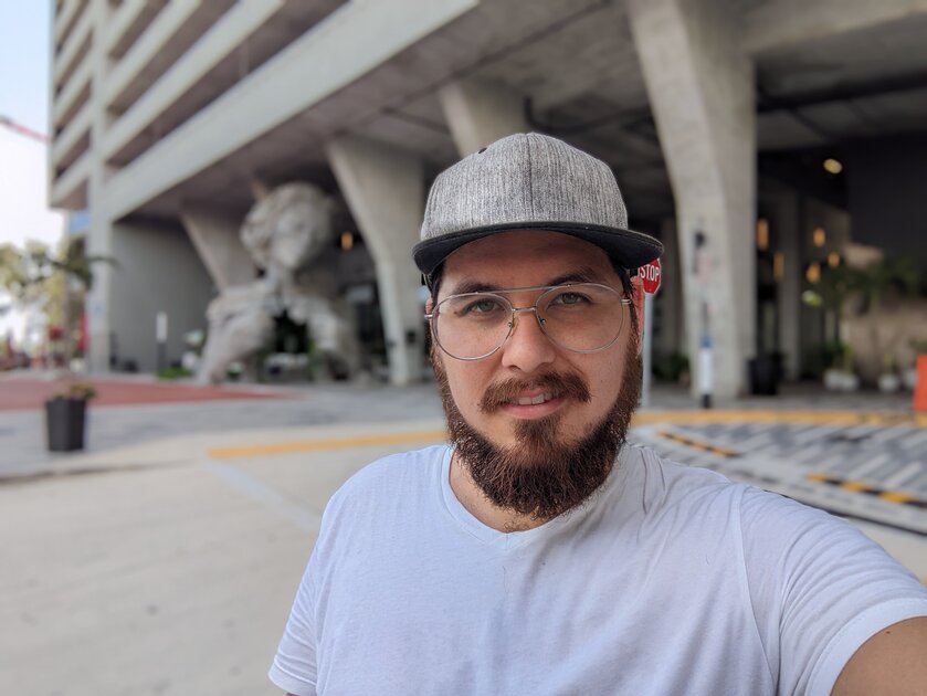 Топ телефонов с хорошей камерой в 2023: любой конкурирует с фотоаппаратами — Google Pixel 6a — 34 980 рублей. 21
