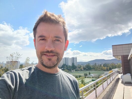 Обзор Xiaomi 12T Pro: камера на 200 Мп удивляет, но нужна ли она? — Камеры. 93