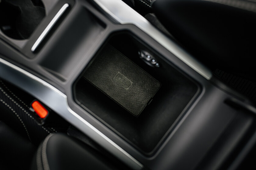 Если хочется Volvo, но без переплаты: тест-драйв Geely Atlas Pro — Встреча. 30